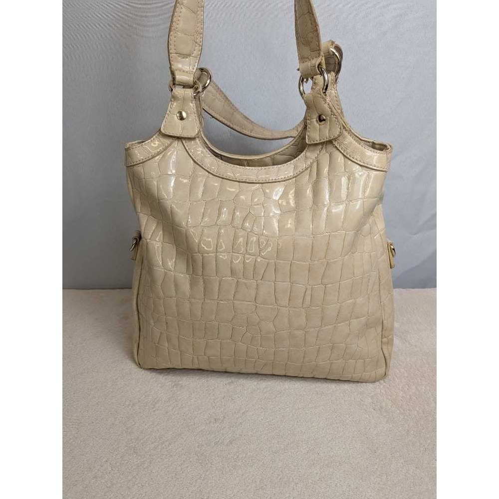 Liz Claiborne Cream Crocodile Embossed Patent Leather Shoulder Handbag - Picture 4 of 11